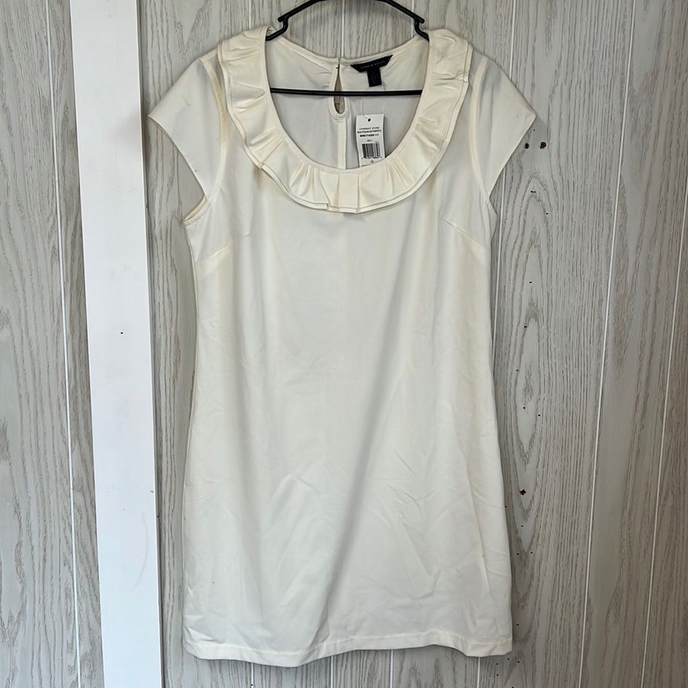 Tommy Hilfiger size 12 short sleeve dress off white. Ruffle neck. NWTs
